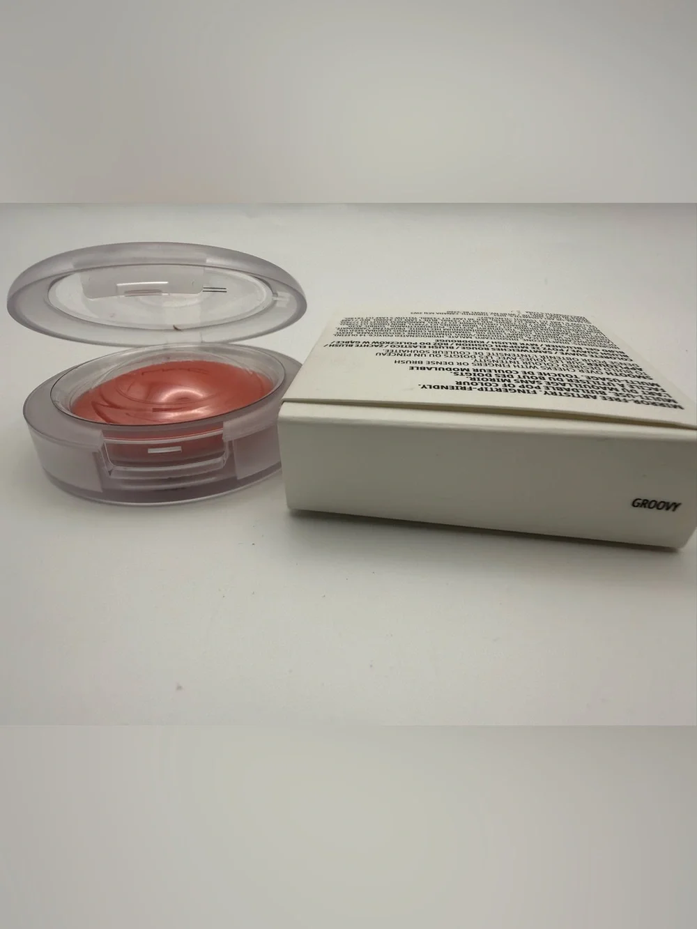 MAC Glow Play Cushiony Blush in shade GROOVY